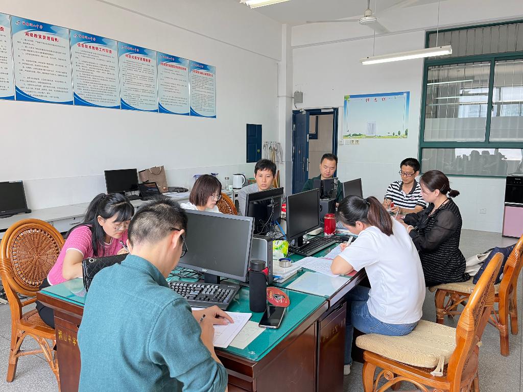 IMG_3774.JPG IMG_3774.JPG