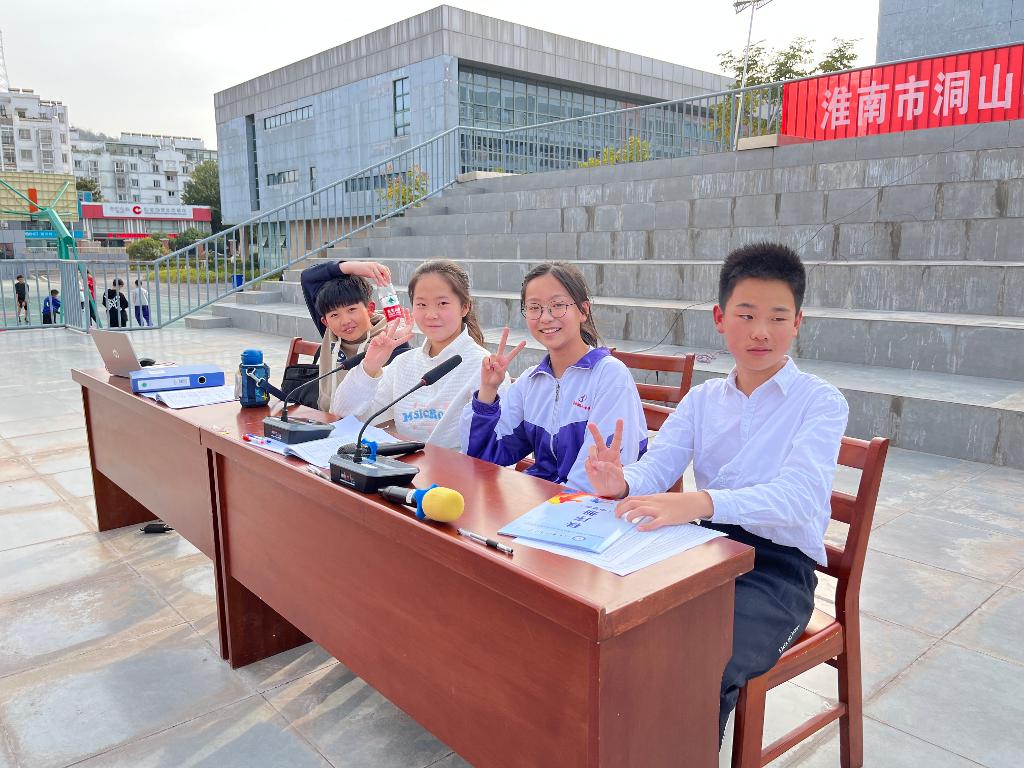 4AD36F09F47B3E38E86B88043953CB8A.png 4AD36F09F47B3E38E86B88043953CB8A.png