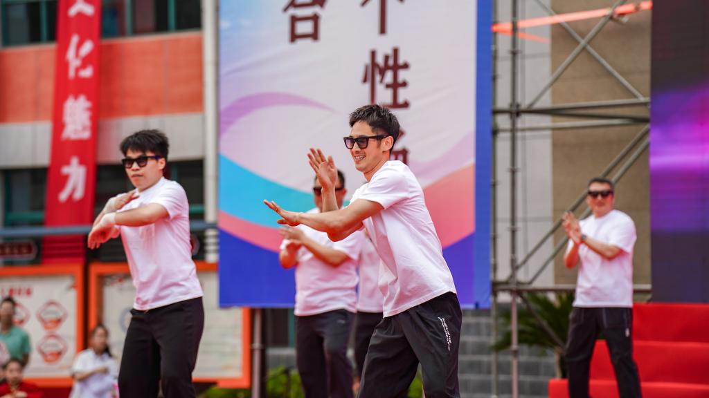 艺术节-217-opq3015262735.jpg 艺术节-217-opq3015262735.jpg