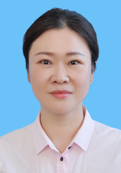 潘丽.JPG 潘丽.JPG